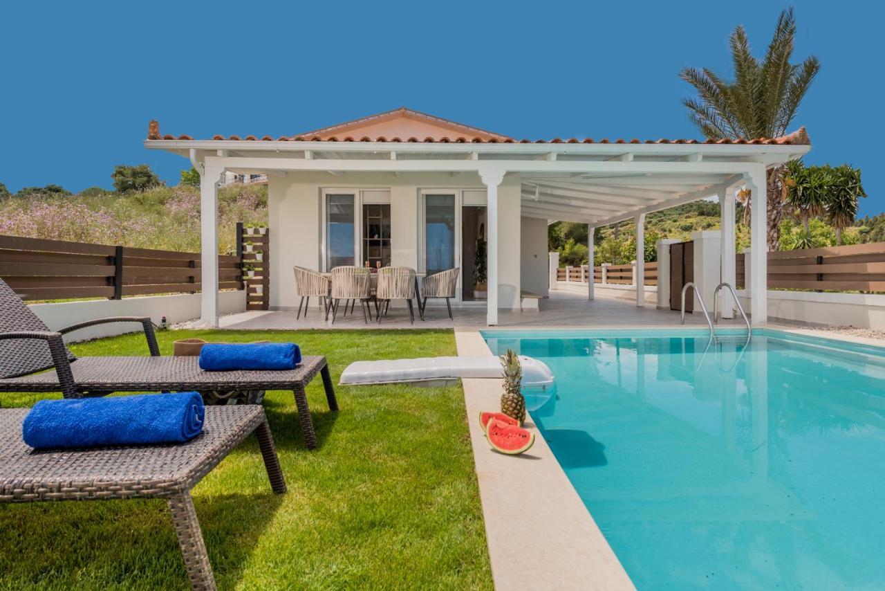 Astarte Villas - Villa Siesta With Private Pool Argassi Bagian luar foto
